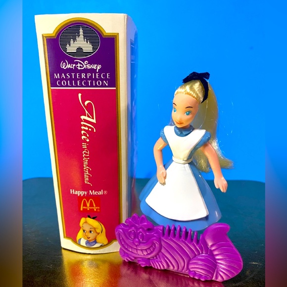 WALT DISNEY 1995 ALICE IN WONDERLAND MCDONALD’S VHS MINI CASE & FIGURINE & COMB - Picture 3 of 9